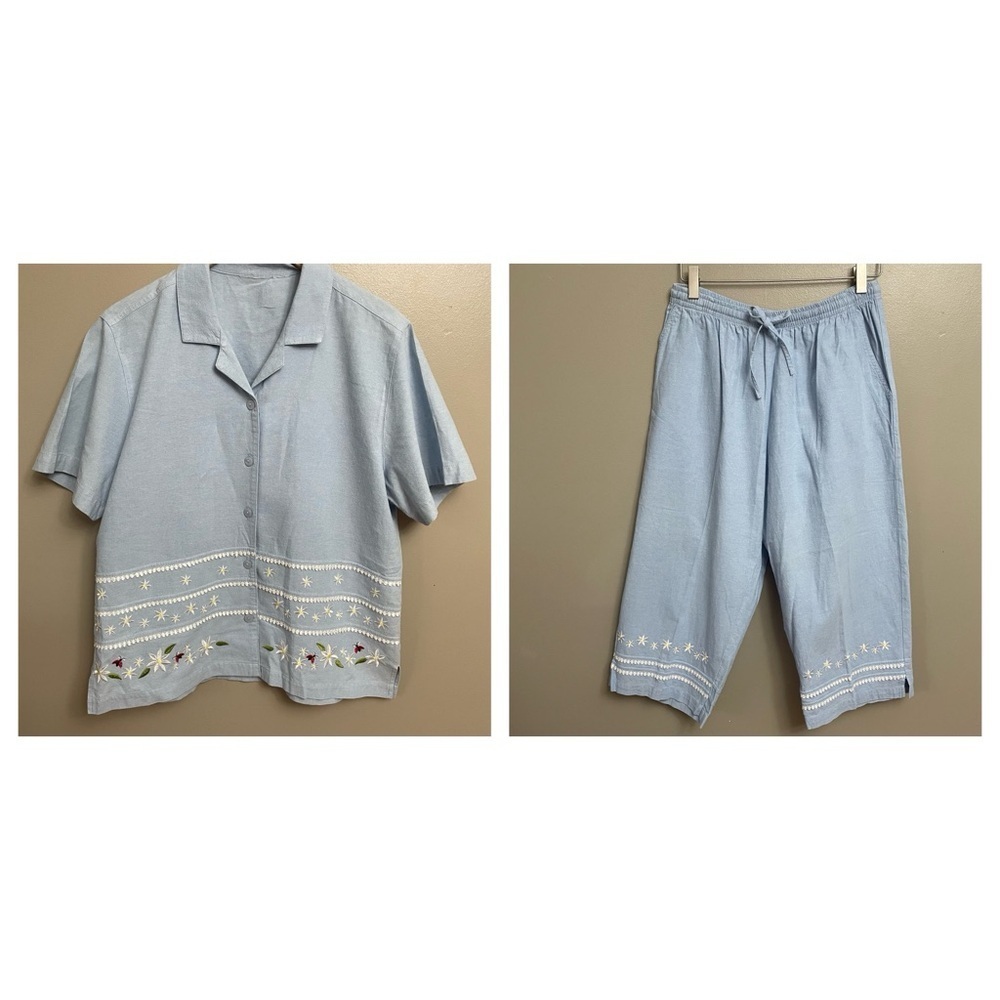 Jane Ashley women’s Petite Large Set Capri Pants Button Up Shirt Blue Floral